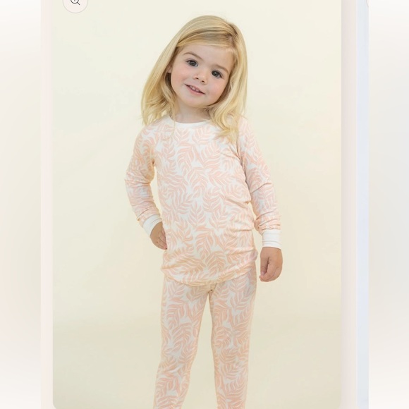 Tiny Jams Pink Pastel Palms 2-piece Bamboo Viscose PJ Pajama Set 4T NWT - Picture 5 of 9
